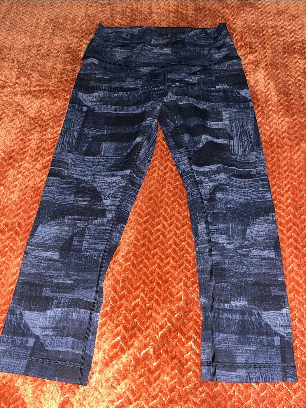 lululemon athletica navy & blue Patterned Leggings. Size8